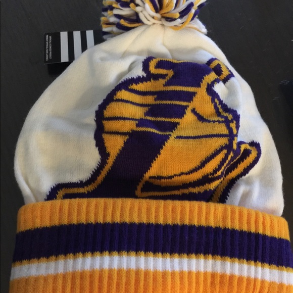 lakers winter hat